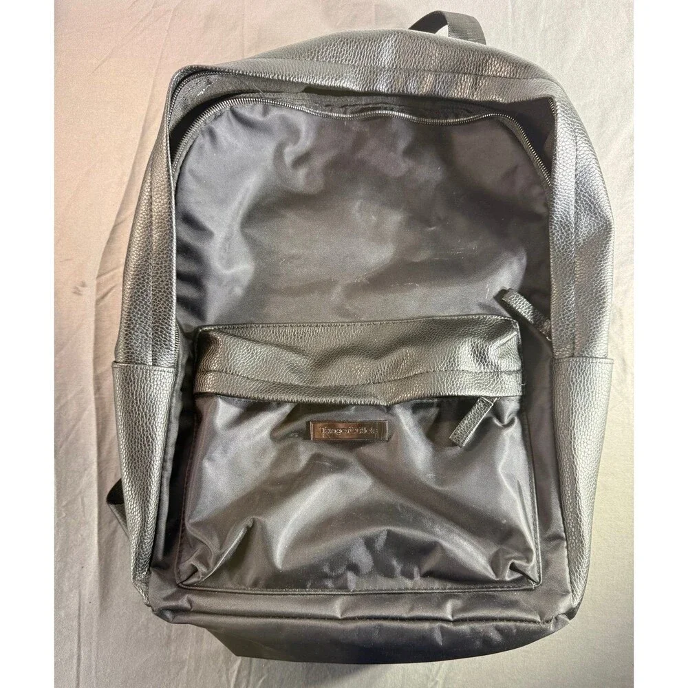 Tanger outlet brand black leather backpack